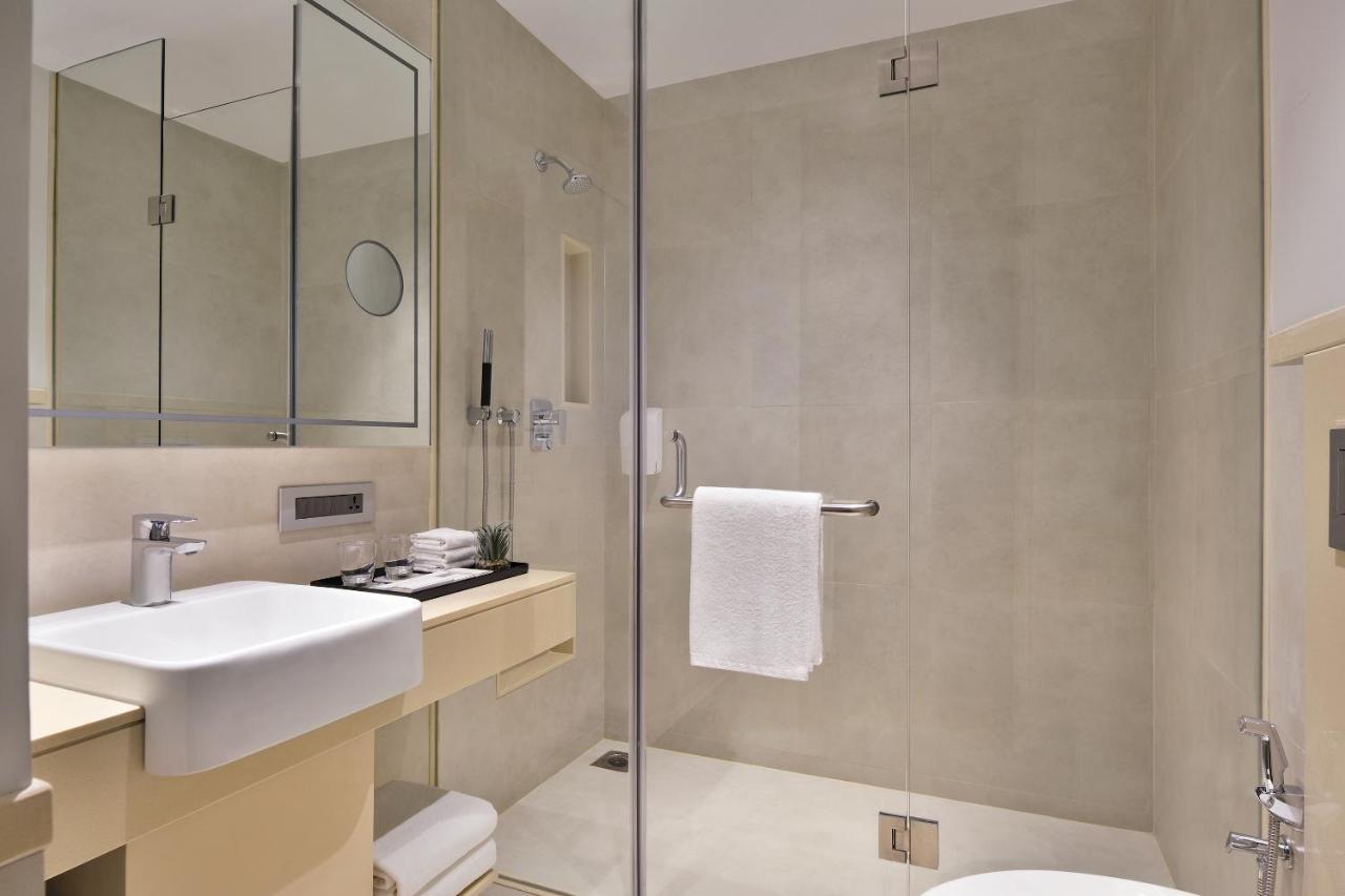 Hotel Citadines Arpora Nagoa Goa Esterno foto
