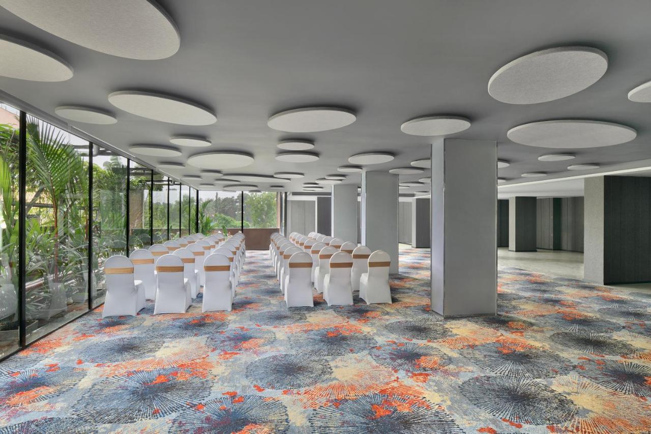 Hotel Citadines Arpora Nagoa Goa Esterno foto