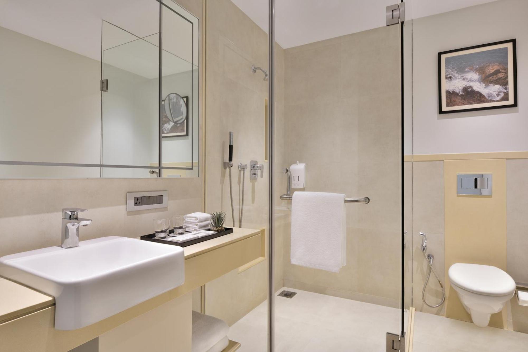 Hotel Citadines Arpora Nagoa Goa Esterno foto