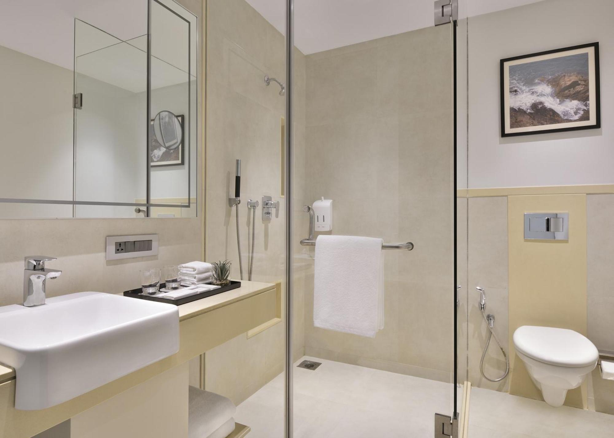 Hotel Citadines Arpora Nagoa Goa Esterno foto